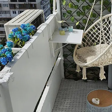 лазур Apartment *